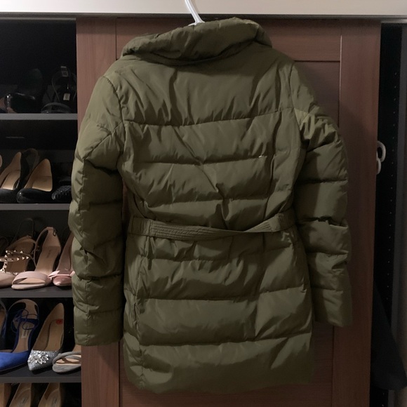 Micheal Kors puffer jacket - Picture 2 of 4